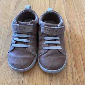 Toddler walking shoes